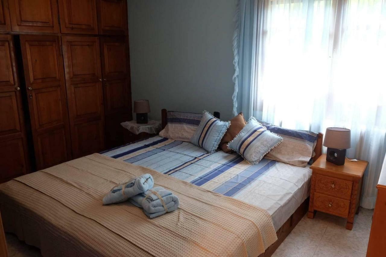 Villa Sofia Marathos  Luaran gambar