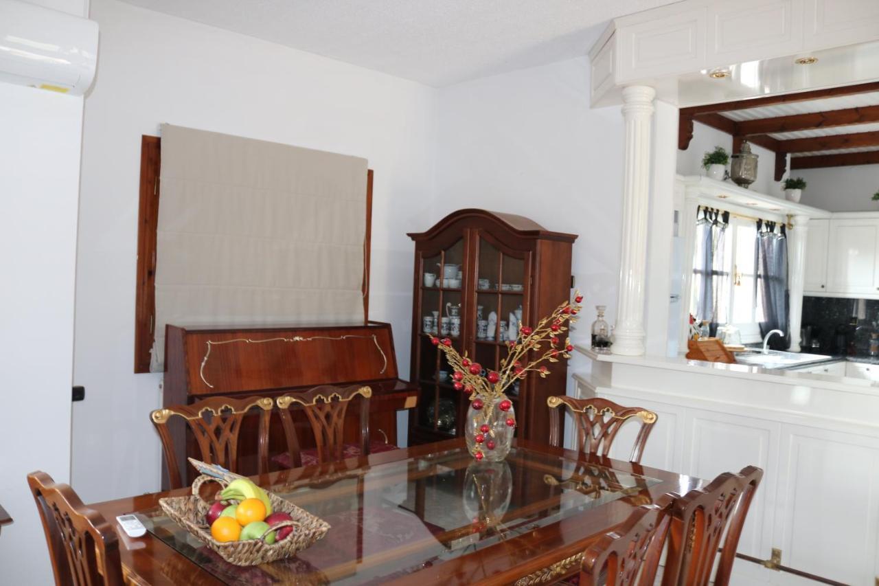 Villa Sofia Marathos  Luaran gambar