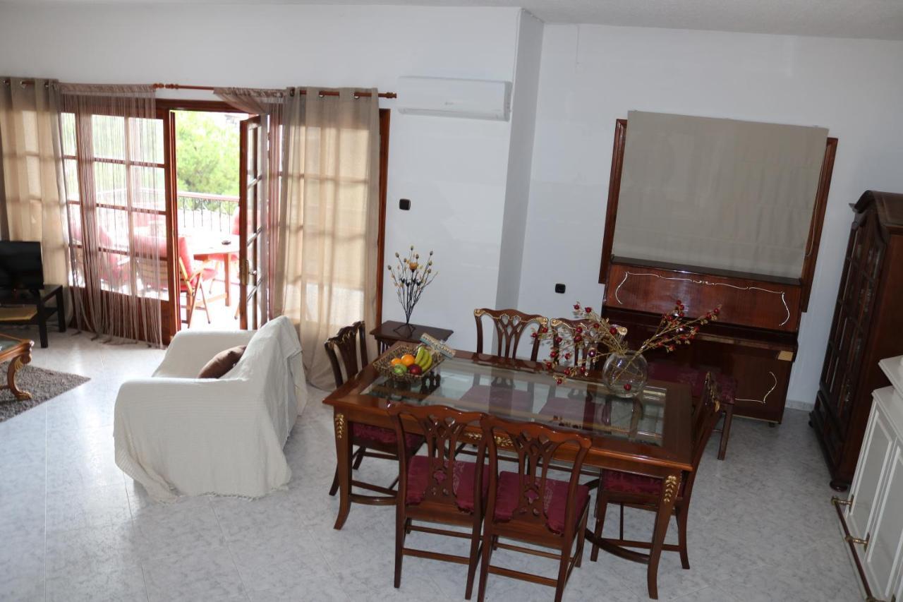 Villa Sofia Marathos  Luaran gambar